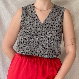 VINTAGE abstract circle tank (1980)